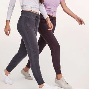 Lululemon Get Going Jogger 28”  sz 10 Dark Shadow sweatpants